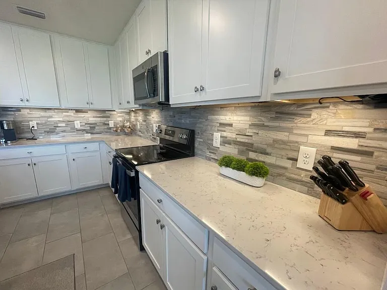 17810 Gawthrop Dr #307 — Photo 2