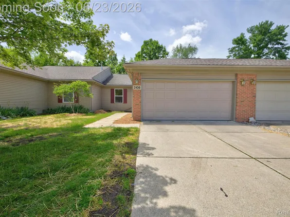 3108 Falcon Dr Unit 25, Burton, MI 48519