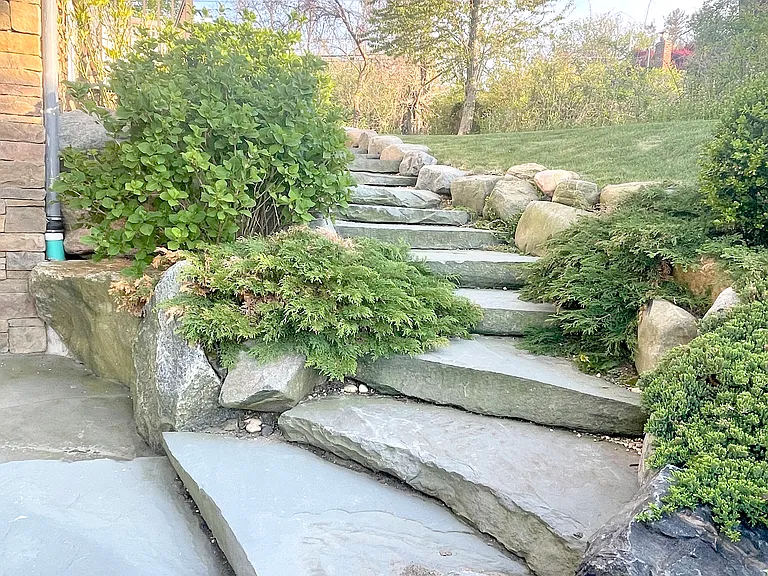 938 Sound Shore Rd — Photo 43