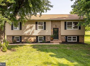 142 Cherokee Dr, Inwood, WV 25428