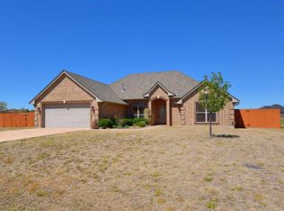 51 Mountain Ridge Dr, Lawton, OK 73507
