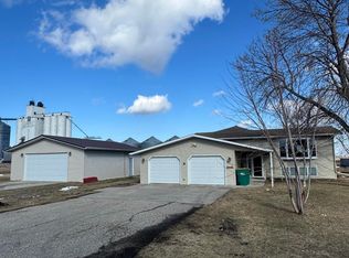 915 Bennett Ave, Portland, ND 58274