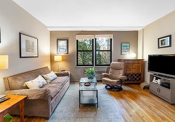4th image of 3840 Greystone Ave APT 2A