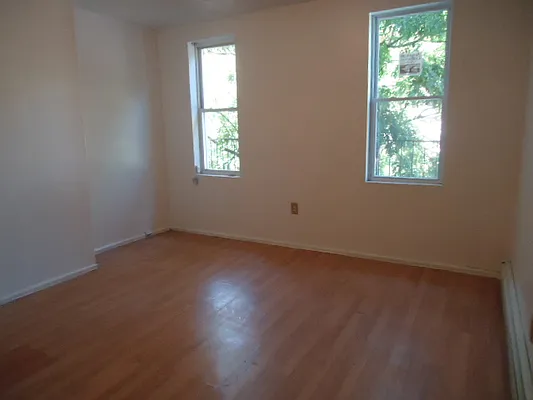 Rented by Hakeem Shahid, LREB | media 2