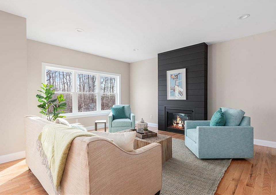 210 N Brayton Rd, Tiverton, RI 02878 Zillow