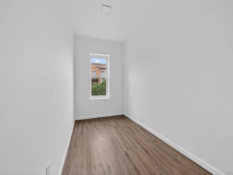 647 Manida St #2 — Photo 11
