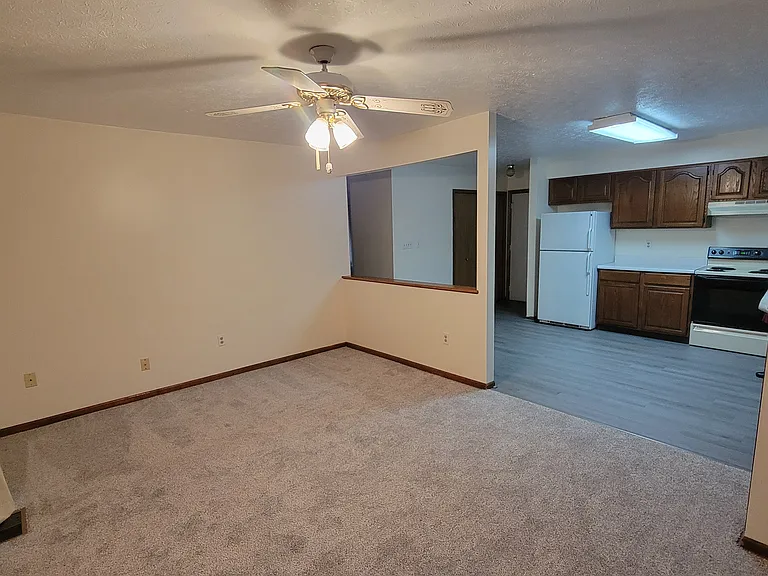 536 Flanders Ave — Photo 5