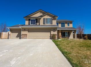 1892 N Silver Wolf Pl, Star, ID 83669