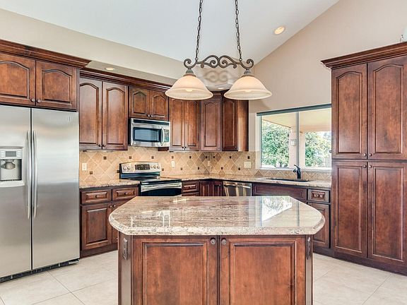 3rd image of 5391 W Ivanhoe Ct