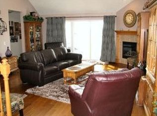 120 Highclere Cir, Council Bluffs, IA 51503