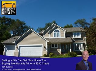 1467 Kingswood Ponds Overlook, Saint Paul, MN 55122