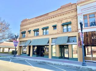 256 N Main St APT 10, Porterville, CA