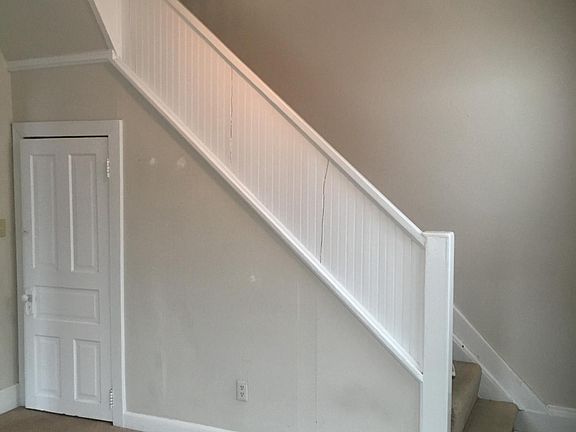 Living room/stairs to 2nd floor