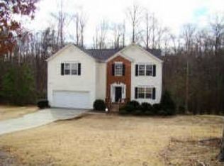 466 Crested View Dr, Loganville, GA 30052