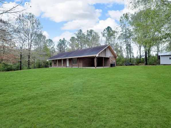 53 Gipson Sanford Ln, Columbia, MS 39429