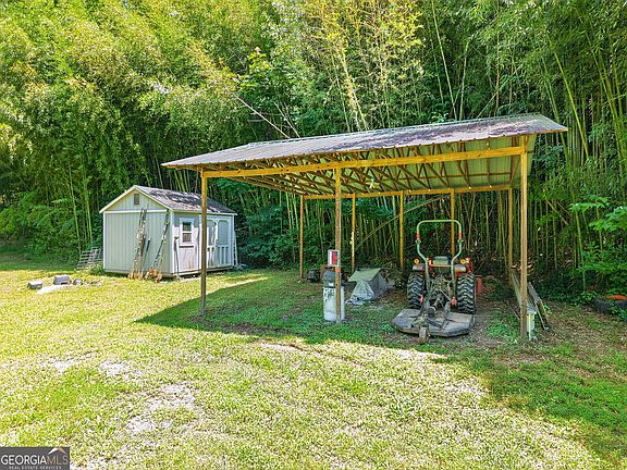 3rd image of 3182 Cove Rd