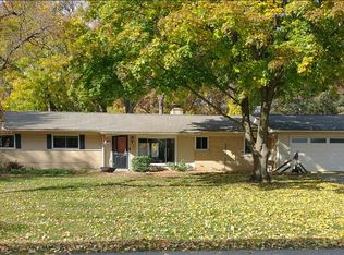 1723 Hollingsworth Dr, Commerce Township, MI 48390
