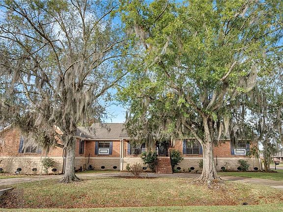 2nd image of 14 Michael Dr