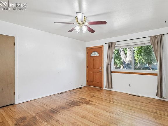 3rd image of 839 Querida Dr