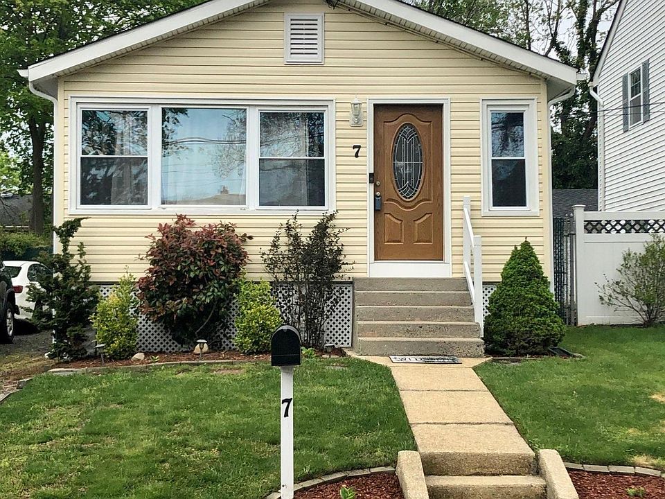 1st image of 7 Olive St