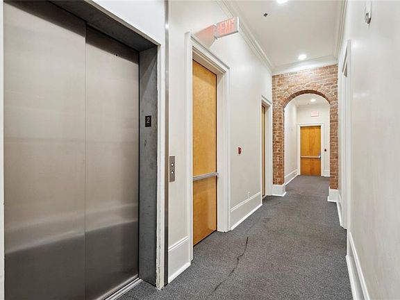 5th image of 339 Carondelet St APT 2A