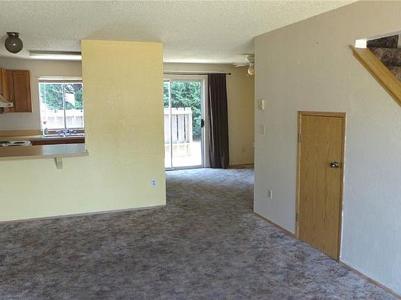 3rd image of 1806 C St SE #A