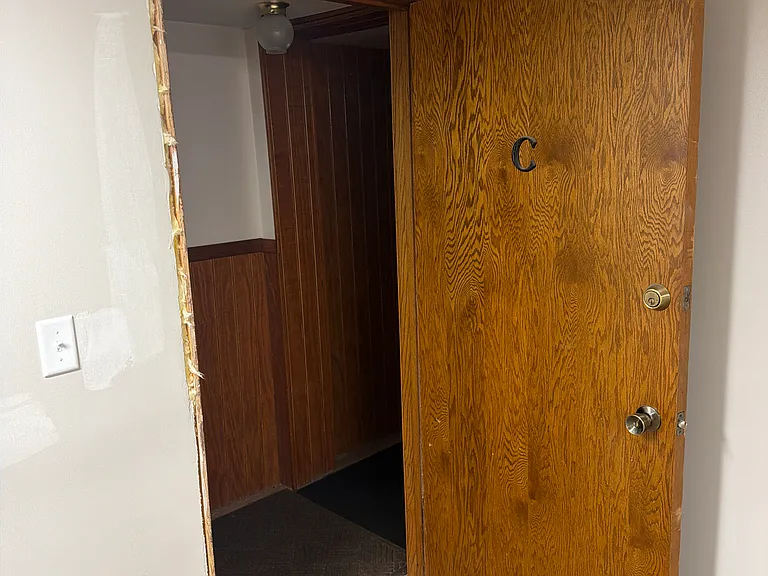 750 Franklin Ave — Photo 21