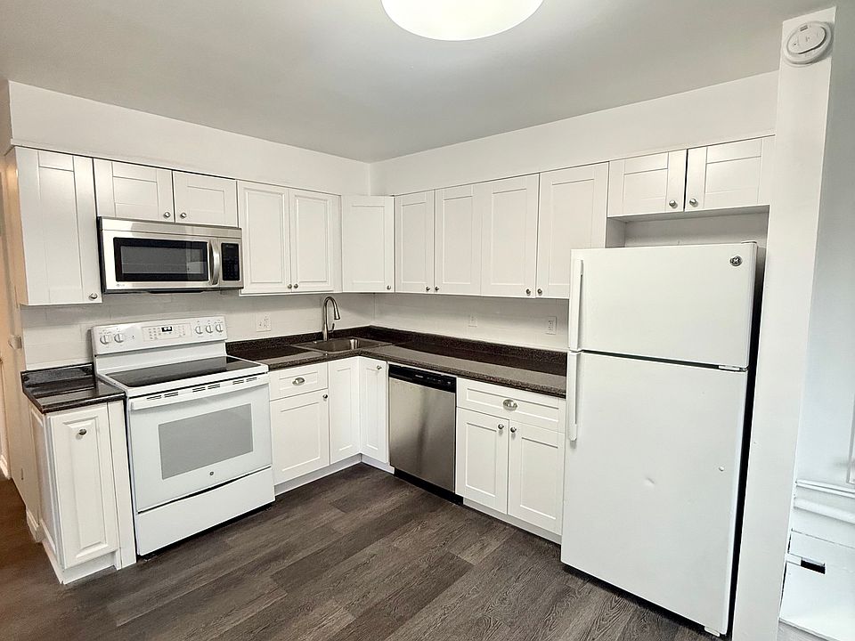 1st image of 1886 Avenue B Floor 1