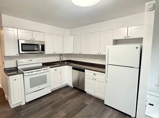 1886 Avenue B FLOOR 1, Watervliet, NY 12189