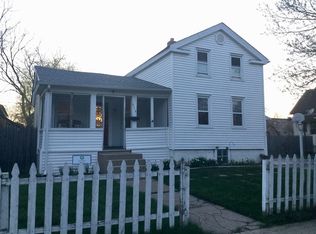 716 N Jackson St, Waukegan, IL