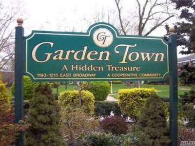 1207 E Broadway APT E11, Hewlett, NY, 11557