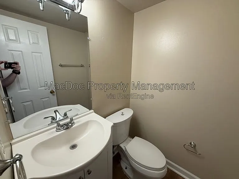 14611 Earlham Ct — Photo 5