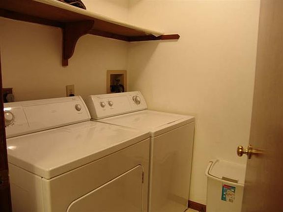 5th image of 700 Ashton Cir APT 345