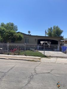 657 Vine St, El Centro, CA, 92243