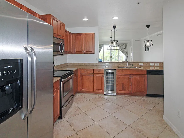 1000 San Lino Cir #1032 — Photo 4