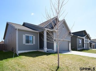 5015 N 180th Ave, Elkhorn, NE 68022