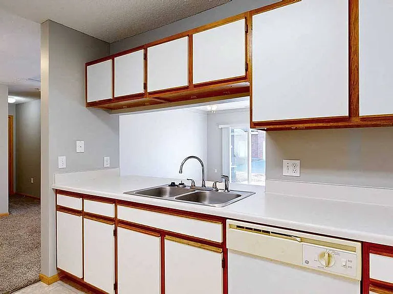 Northbrook Apartments — Photo 123