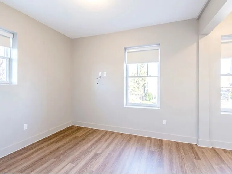 530 Broadway Apartments — Photo 51