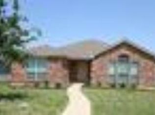 2918 Midbury Dr, Lancaster, TX 75134