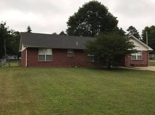 609 E Choctaw St, Broken Bow, OK 74728