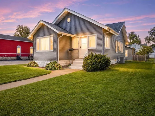 946 State St, Hobart, IN 46342
