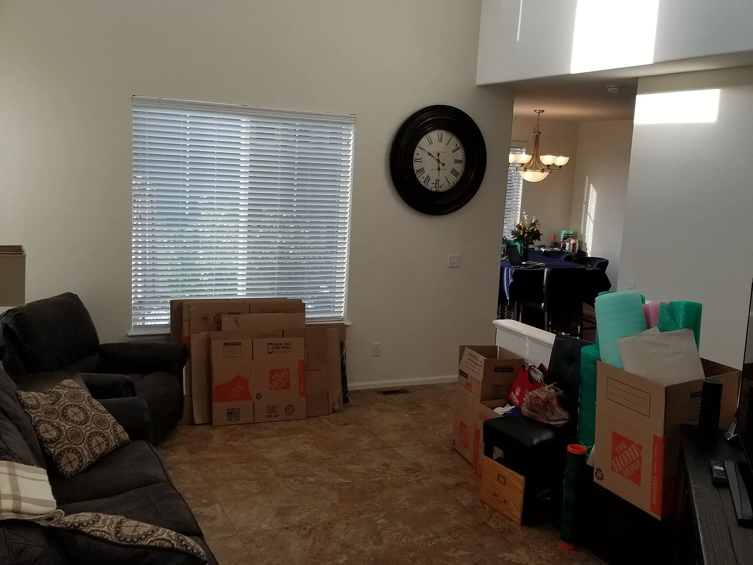 3 bed, 2.5 bath, 1775 sqft, $3,190 — Photo 3
