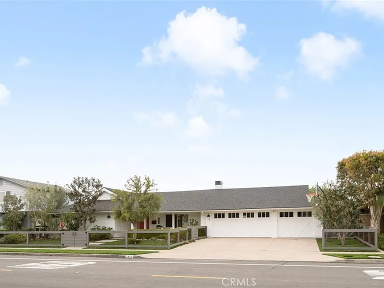 1419 Santiago Dr — Photo 10