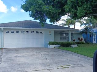 4113 Star Island Dr, Holiday, FL 34691