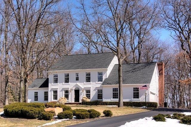 1st image of 722 Upland Hills Dr