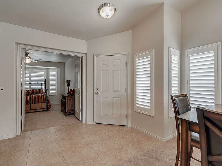 4592 S Elrose Dr — Photo 2