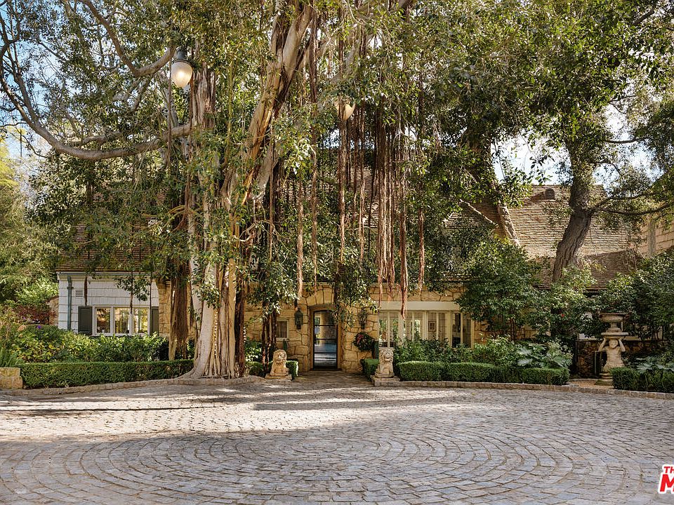 9631 Cedarbrook Dr, Beverly Hills, CA 90210 | MLS #26845965 | Zillow