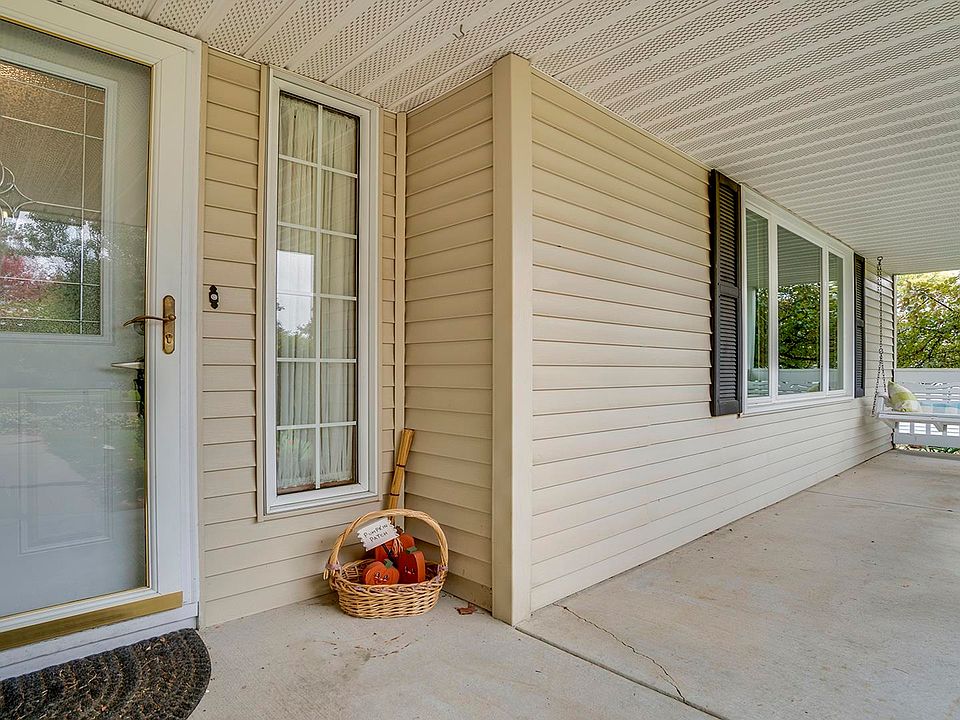 8036 Slater Dr, Rockford, IL 61108 Zillow