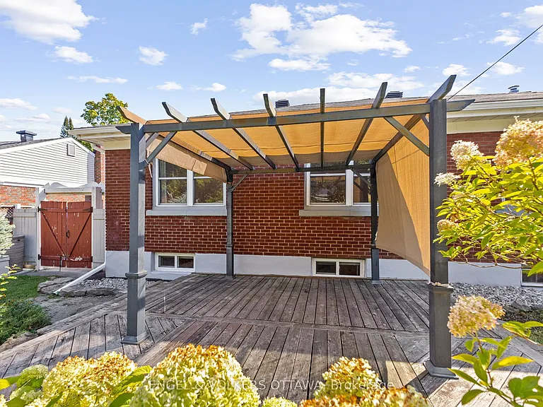 855 Weston Dr — Photo 30