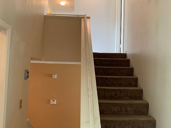 3rd image of 6917 Williams Dr